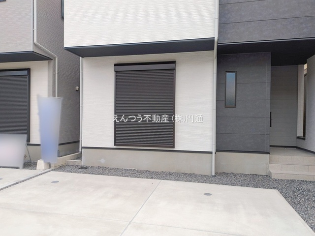 リガーレ白砂町3期の駐車場