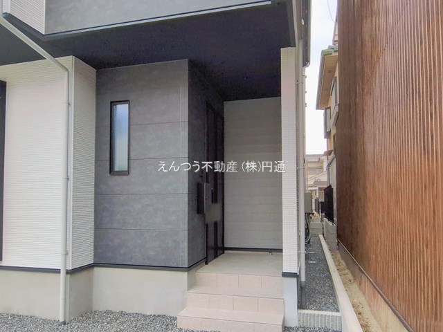 リガーレ白砂町3期の玄関