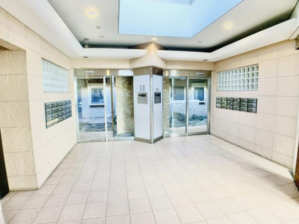 MOMOKI（モモキ）のロビー