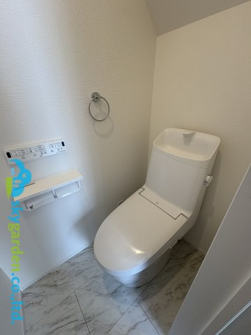 藤沢市辻堂太平台　新築戸建　全5棟５号棟のトイレ|コンパクトで使いやすいトイレです