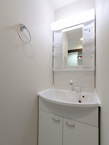 エイチワイコネクト東大泉の洗面所