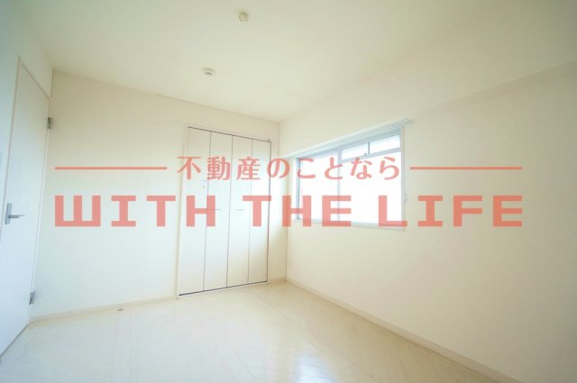 シルクコーポ諏訪野【キャキャッシュバック対象物件】の洋室|個人の部屋や寝室として使える洋室です