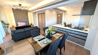 【居間・リビング】レジデンシャル南流山ガーデンテラス 