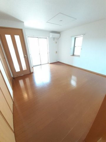 メゾンドまさかどＢの居間・リビング