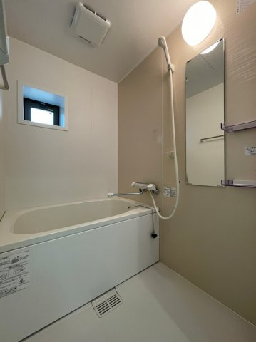 ワコーレヴィアーノ垂水塩屋町の浴室