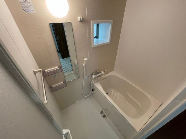 ワコーレヴィアーノ垂水塩屋町の浴室