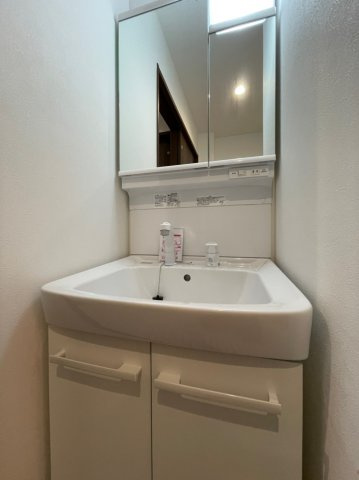 ワコーレヴィアーノ垂水塩屋町の洗面所