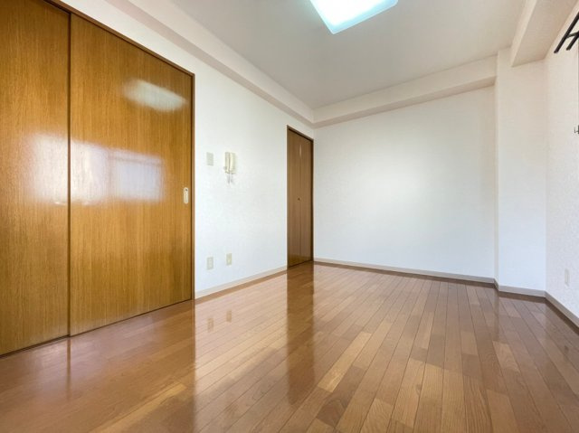 メゾンドクレインの居間・リビング