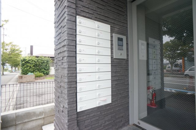 【セキュリティ】 | アシンメトリー三田 | オートロック付きで安心！