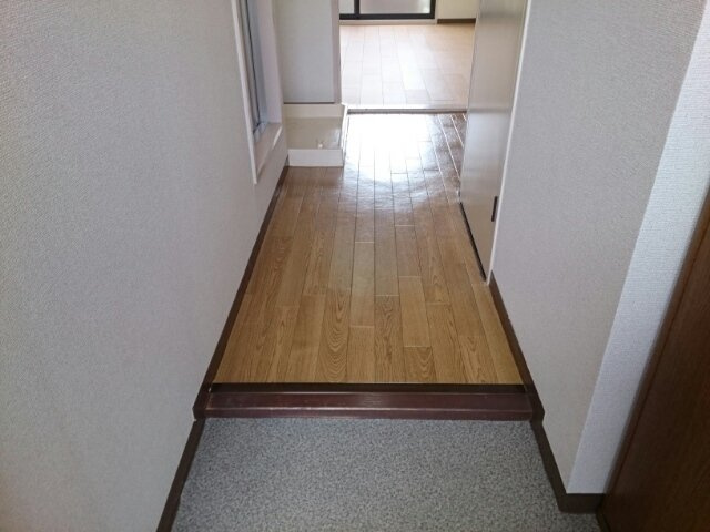 ラフィネアルブルの玄関