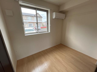 【内装】 | ロングパイン | 洋室