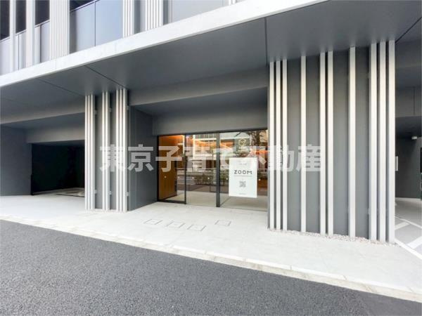 ＺＯＯＭ信濃町のエントランス