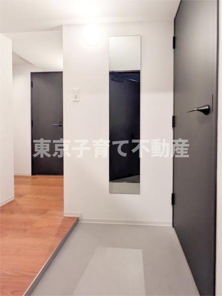 ＺＯＯＭ信濃町の玄関