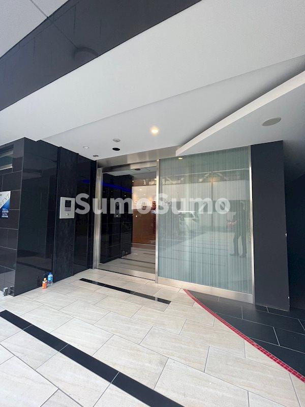 セレニテ日本橋プリエのエントランス|落ち着いたエントランスです