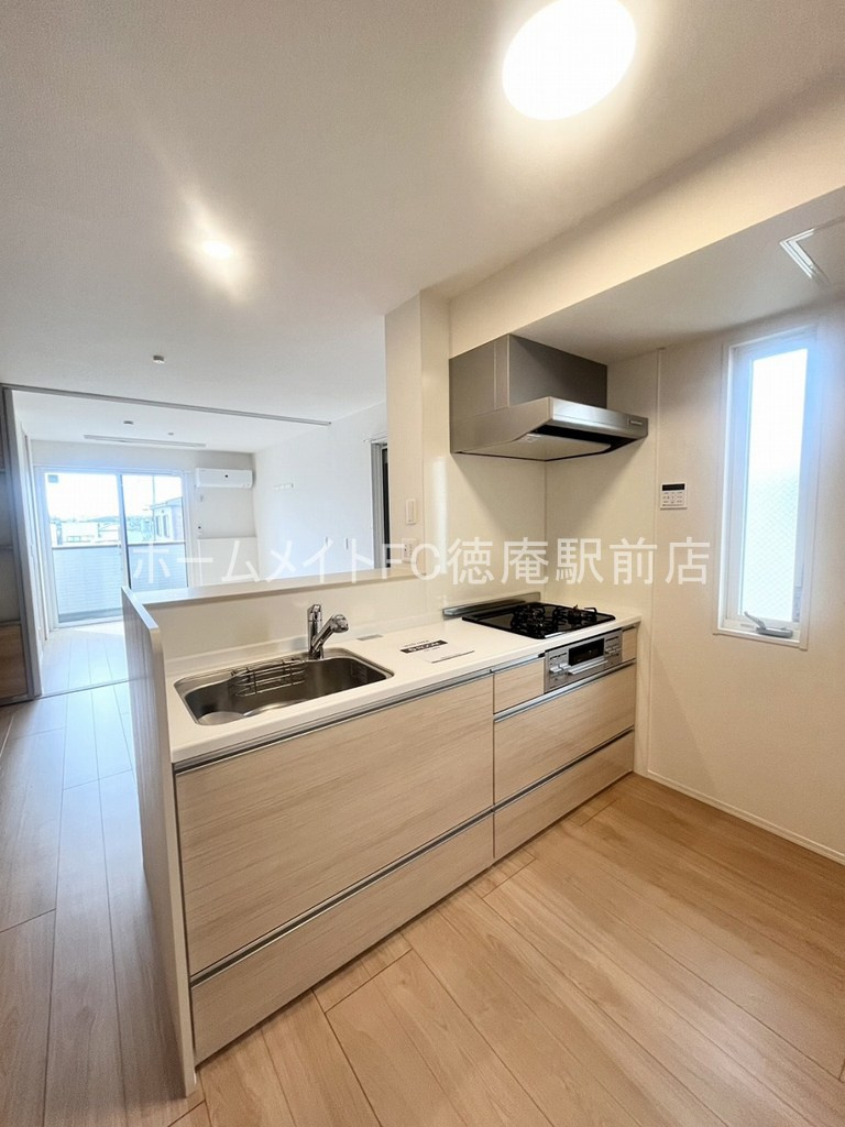 大阪市鶴見区今津中３丁目のアパートのキッチン