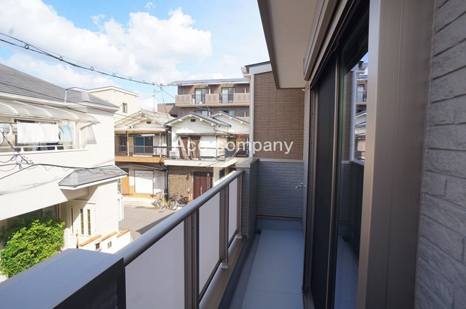 【バルコニー】 | 八尾市荘内町1丁目 | リビングに面した2階のバルコニー☆水栓完備です☆