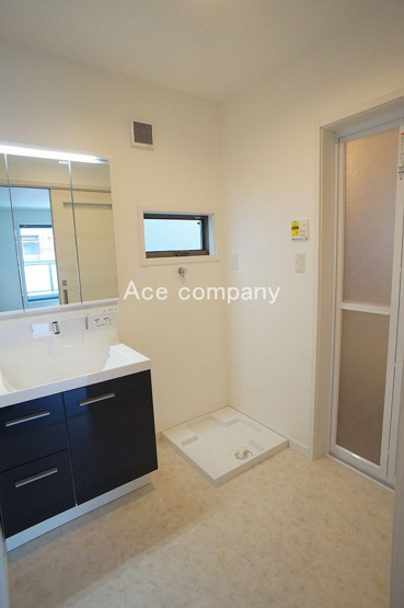 【ランドリースペース】 | 八尾市荘内町1丁目 | 2階に水廻り設備集約、家事の効率UPです♪