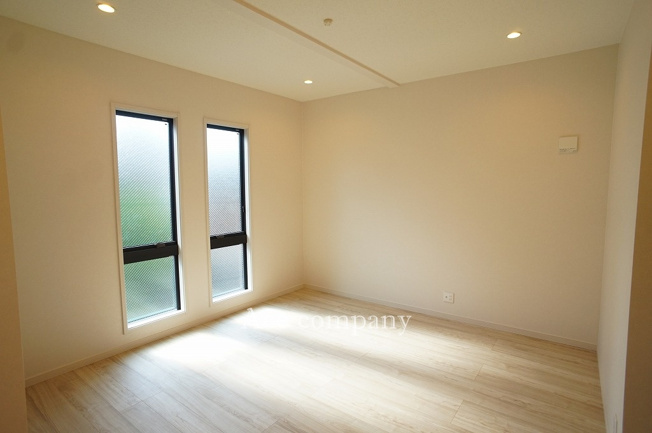 【居間・リビング】 | 八尾市太田6丁目 | 【LDK：16.5帖】