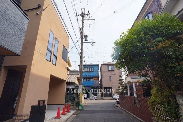 【前面道路含む現地写真】 | 八尾市太田6丁目 | 【前面道路：幅員約4.7ｍ☆】「太田第一公園」まで徒歩2分圏内です♪