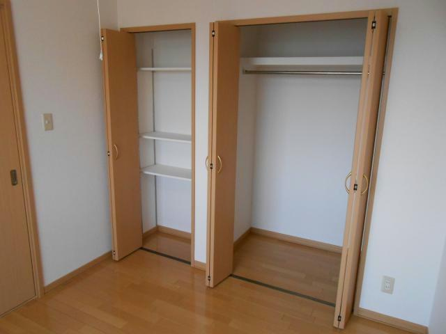 コーポブレーメンＤ館の収納