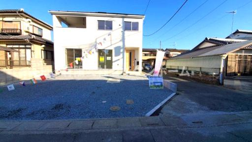 熊谷市江南中央　第3　新築住宅　東南角地の前面道路含む現地写真