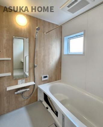 旭区中沢３丁目2期戸建ての浴室|毎日の疲れを癒すバスタイム。浴室換気乾燥暖房機付きでお風呂の環境も維持にも◎！