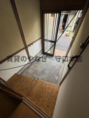 【玄関】 | 菊水通２丁目貸家