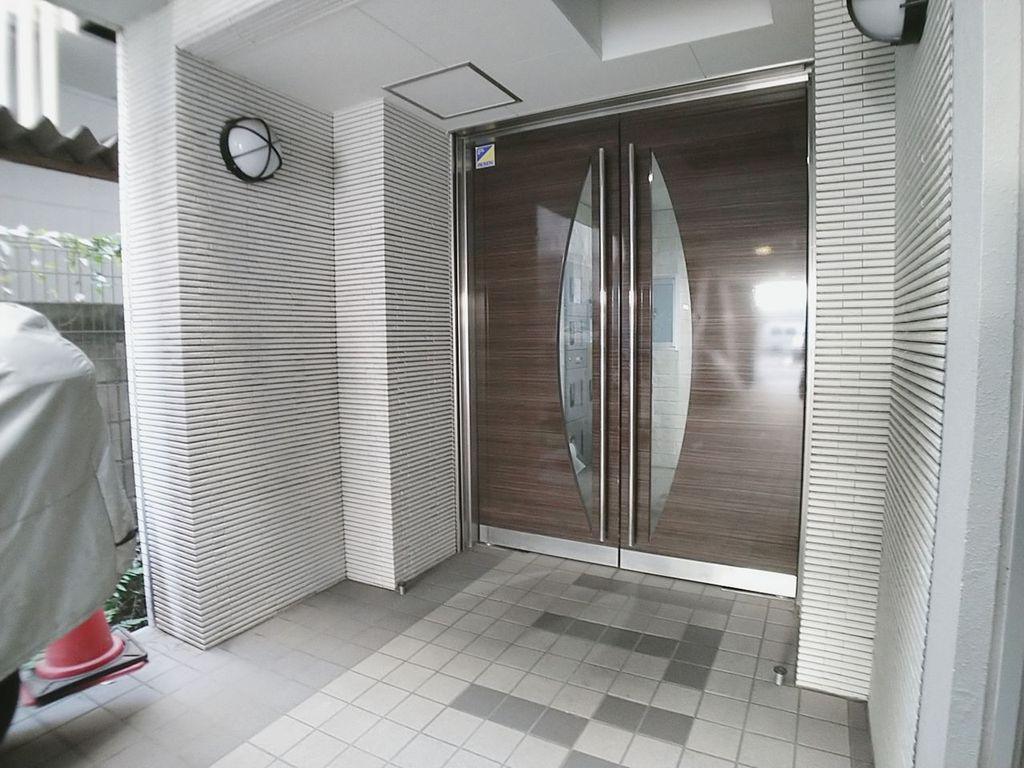 リヴシティ両国弐番館のエントランス