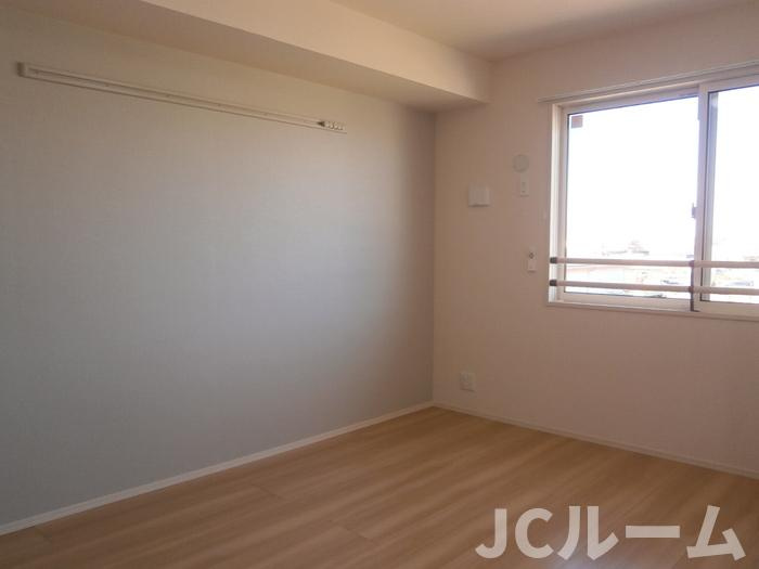 メゾンアルカンシェル の居間・リビング