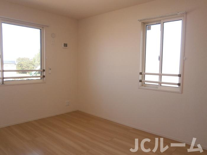 メゾンアルカンシェル の居間・リビング