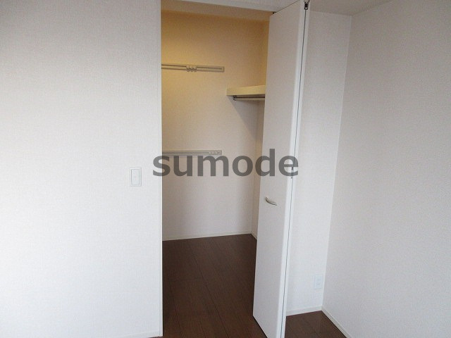 茨木市上中条２丁目のアパートの収納