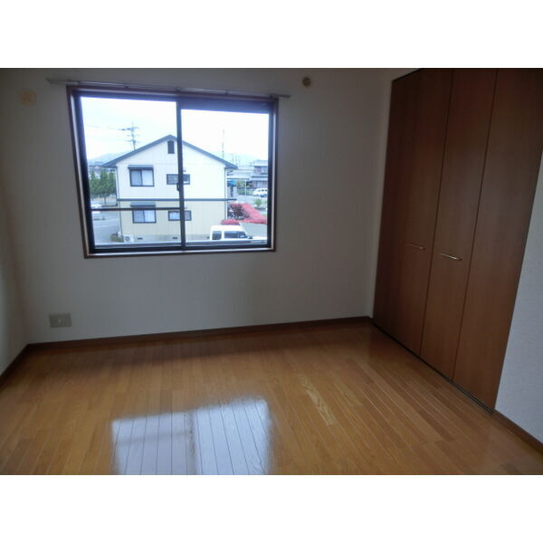 ティアラ戸田のその他