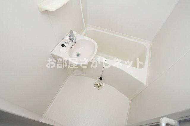 レオパレスマ・メゾン【おとり物件なし】の浴室|同タイプの部屋の写真です