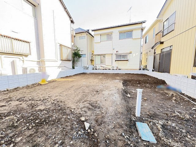 【外観】 | 朝霞市宮戸2丁目　建築条件無売地　全1区画 | 現地（2026年3月）撮影／敷地面積94.26平米。ゆとりある広さでプランの幅も広がります。