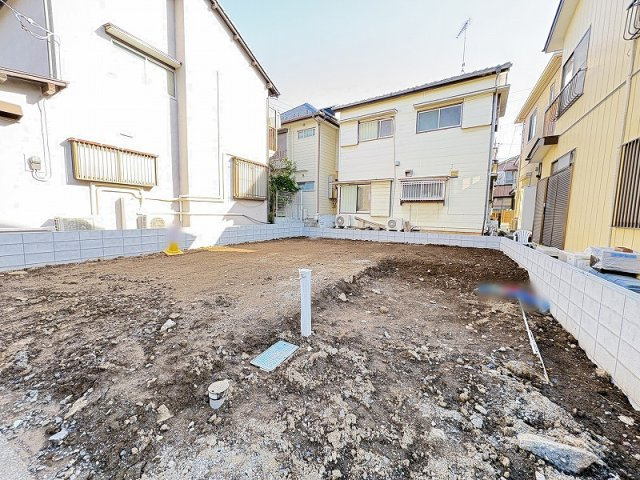 【外観】 | 朝霞市宮戸2丁目　建築条件無売地　全1区画 | 現地（2026年3月）撮影／志木駅徒歩15分。通勤・通学にも便利な立地です。