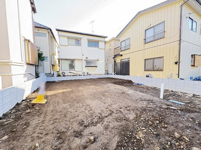 【外観】 | 朝霞市宮戸2丁目　建築条件無売地　全1区画 | 現地（2026年3月）撮影／ビッグ・エー徒歩1分。毎日のお買い物も気軽に行けて便利。