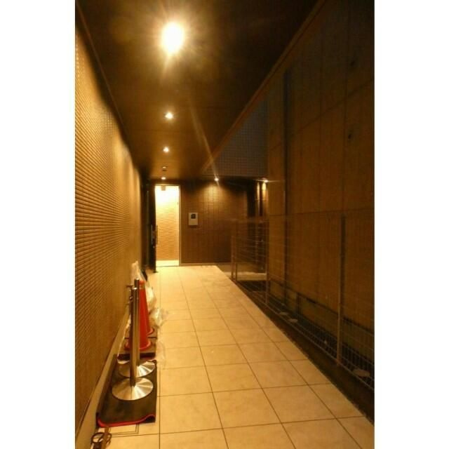 グランパーク本所のエントランス