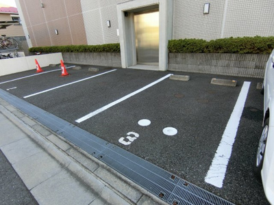 【駐車場】 | アーバンフラッツ八王子みなみ野(アーバンフラッツハチオウジミナミノ)