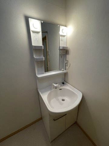 LUMINAの独立洗面台