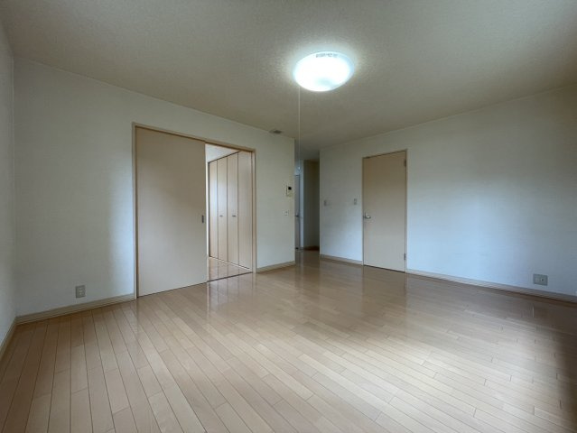 LUMINAの居間・リビング