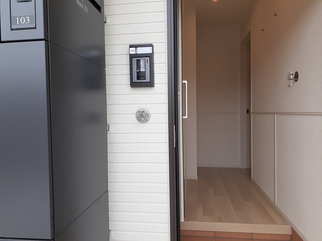 ビアンカＳの玄関