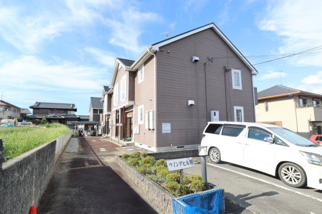 ウイングヒルズの外観