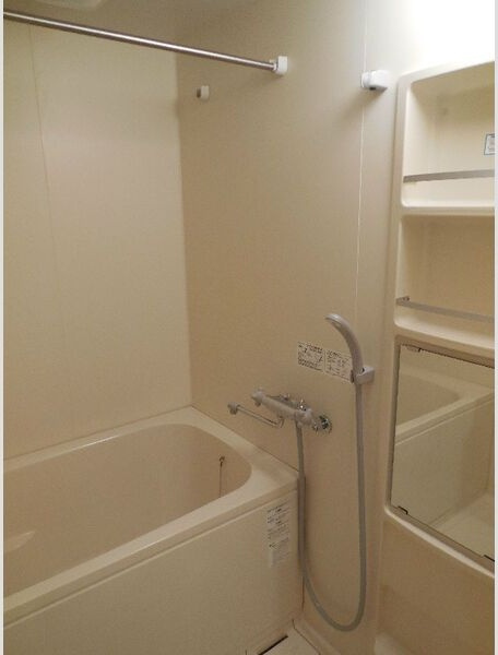 ルーセント菅原の浴室