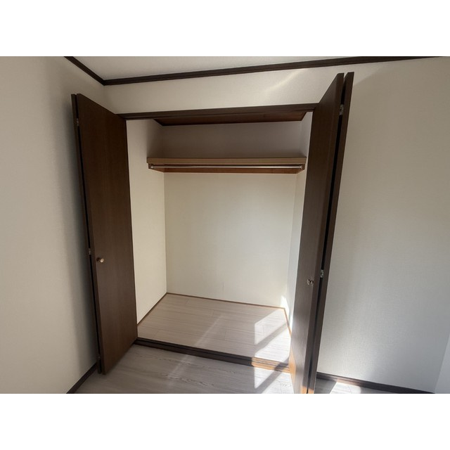 リブレス三角町戸建の収納|きれいな内装です