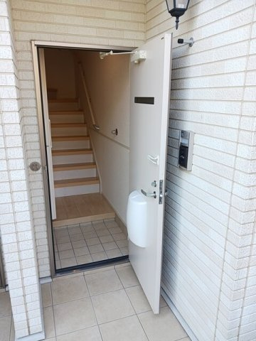 グランレーヴの玄関|明るい玄関です