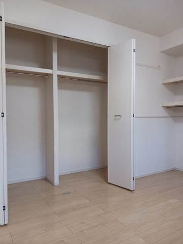 グランレーヴの収納|便利な収納スペースです