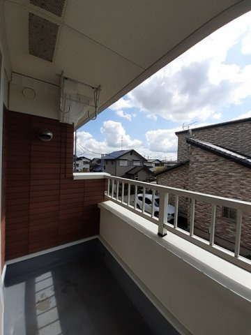 シャン・プレ・ロジュマンⅡのバルコニー|バルコニーがあります