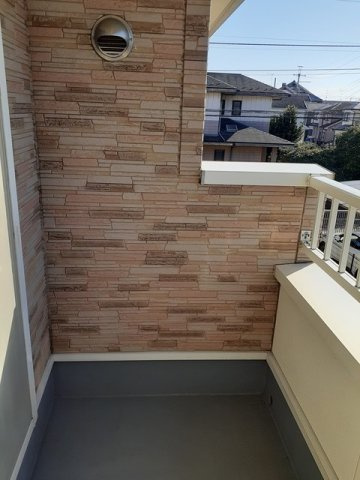 ピーノ・レジーナⅢのバルコニー|落ち着いた時間を過ごせるバルコニーです