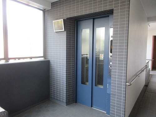 ライオンズ千葉寺ステーションフロントレジデンスのその他共用部分|エレベーター　※2025年3月撮影