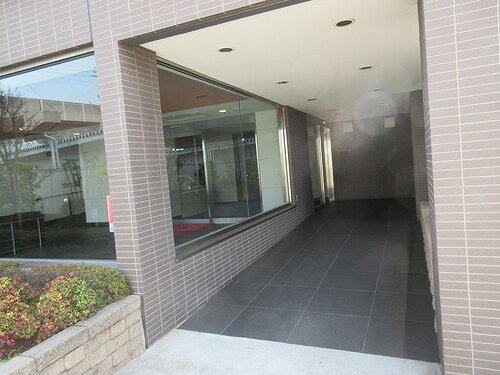 ライオンズ千葉寺ステーションフロントレジデンスのエントランス|エントランス　※2025年3月撮影